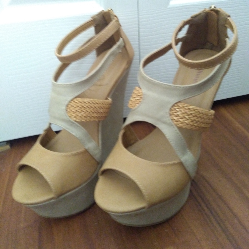 Dollhouse shoes